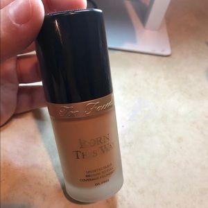 Too Faced Born This Way Foundation